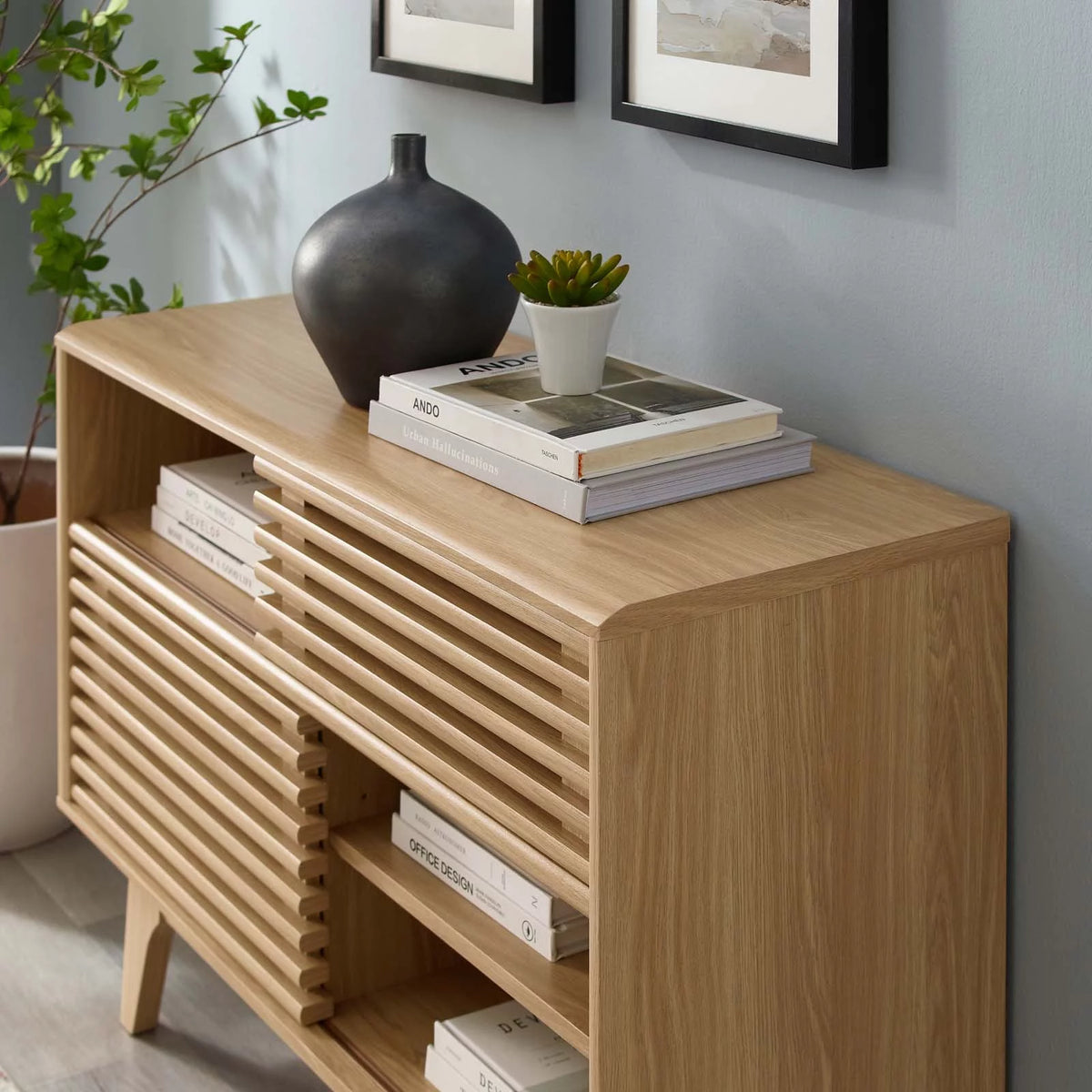 Oak Display Stand Z1638