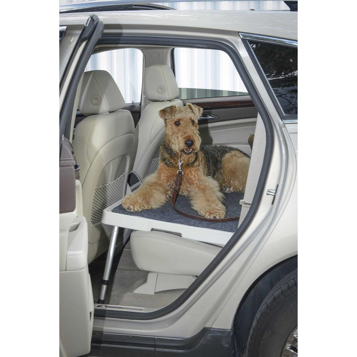 Seat Shelf with Non Sliding Carpet for Pets R2204