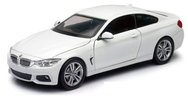 Grey 1/24 Diecast Model Car P715685