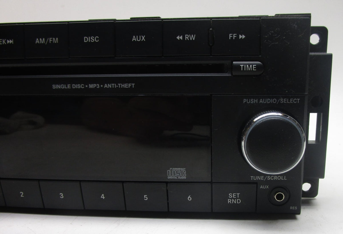 Pre-Owned 2016 Dodge Caravan Radio G995227