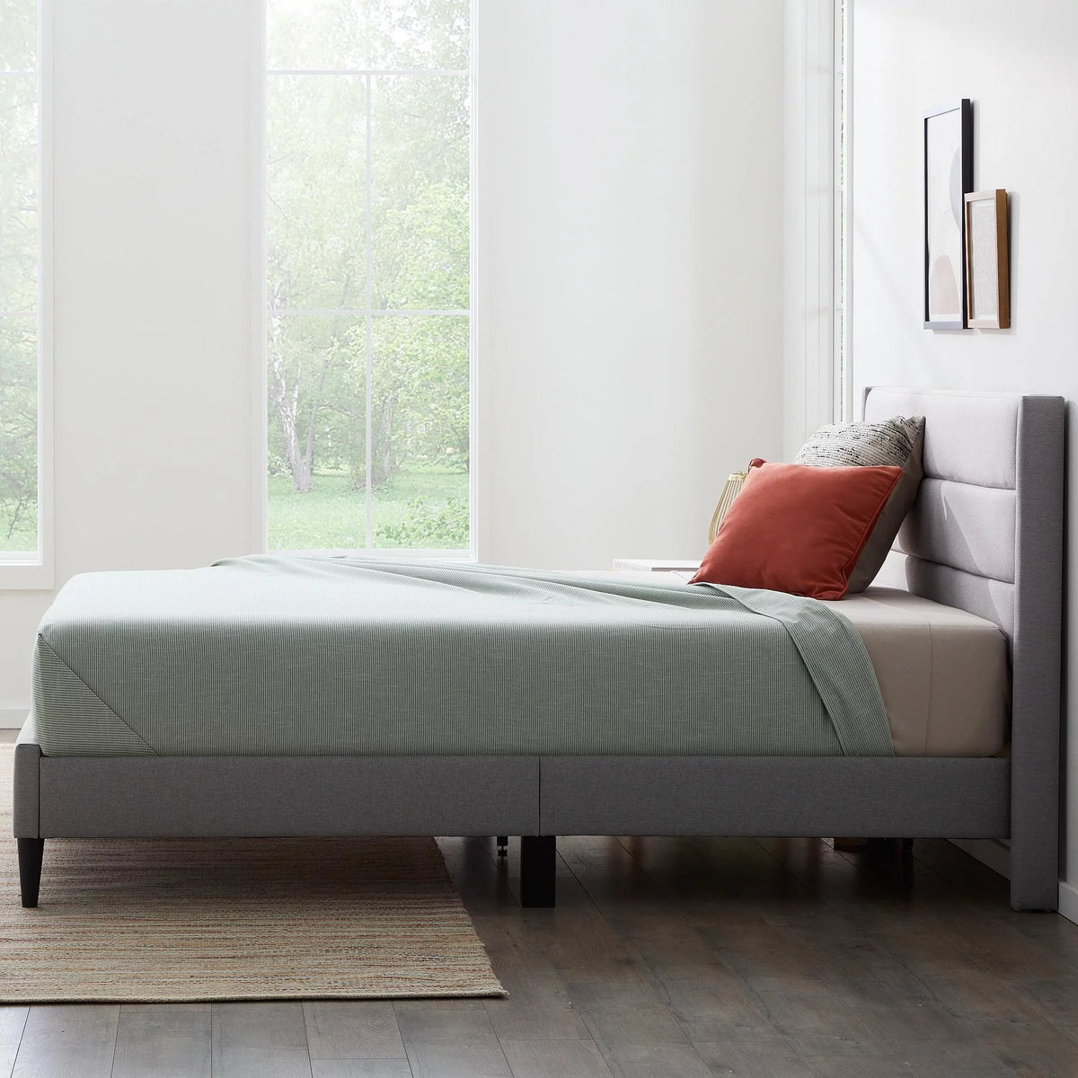 Blue Queen Upholstered Platform Bed Z64602