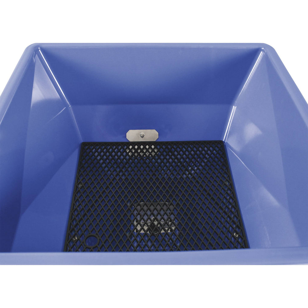 150 lbs. Capacity Ice Melt and Salt Spreader with Deflector V857820