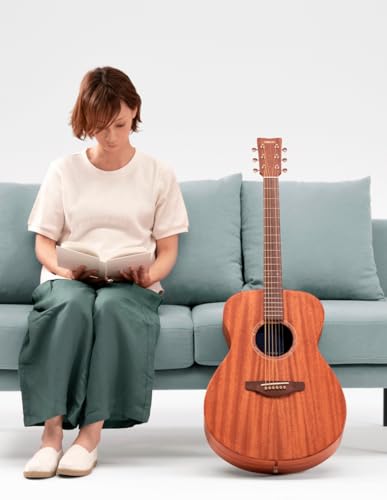 Acoustic Guitar L349351