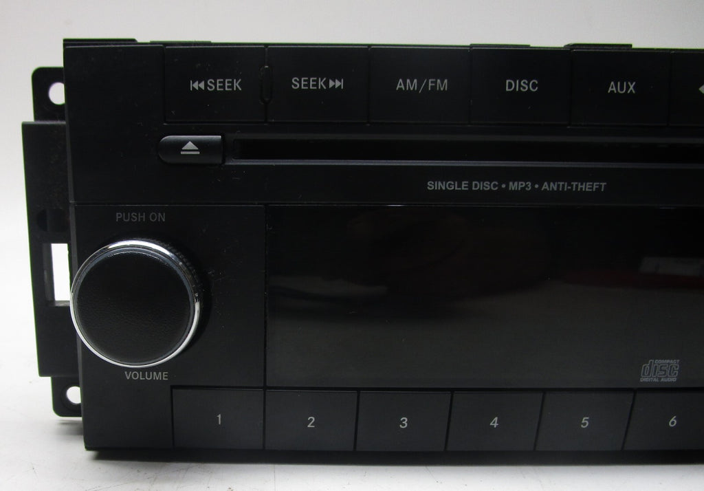 Pre-Owned 2016 Dodge Caravan Radio G995227