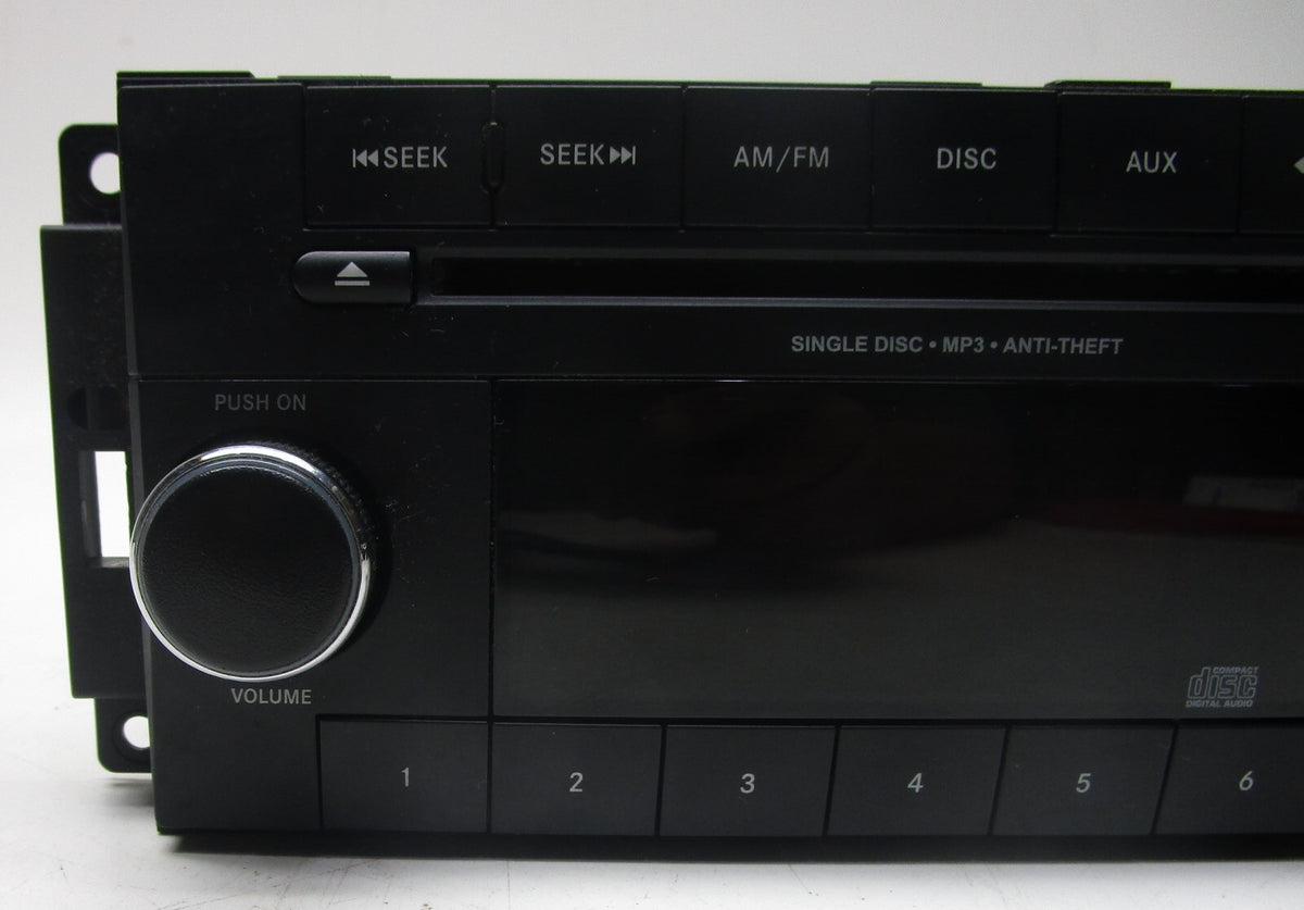 Pre-Owned 2016 Dodge Caravan Radio G995227