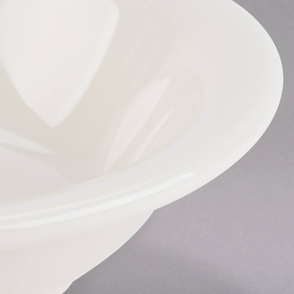 3.5 oz. Eggshell Narrow Rim China Fruit Dish - 36/Case H7940