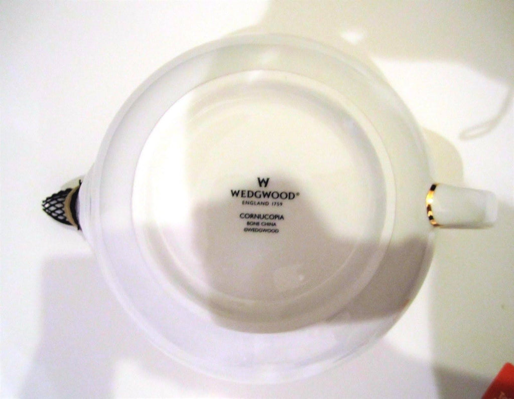 Cornucopia Teapot F607