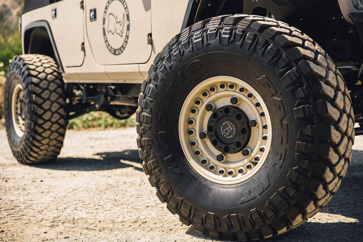 20x9.5 Desert Sand Wheels Q8785
