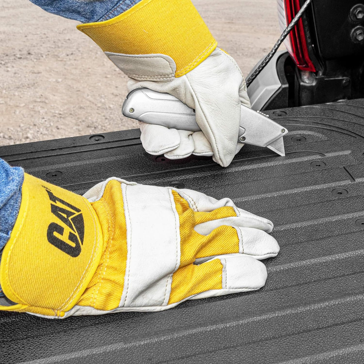 Universal Trim-to-Fit Extra-Thick Rubber Truck Tailgate Mat P5534